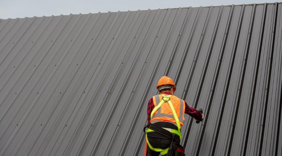 Professional gutter cleaning in New Castle, KY